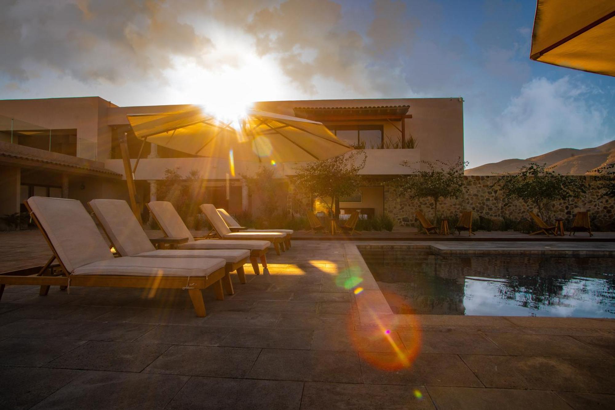 Hotel Flores De Sal-Valle De Guadalupe Dış mekan fotoğraf